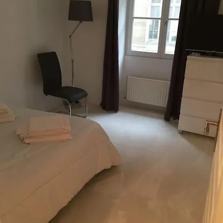 Au Coeur Du Touristique Apartment